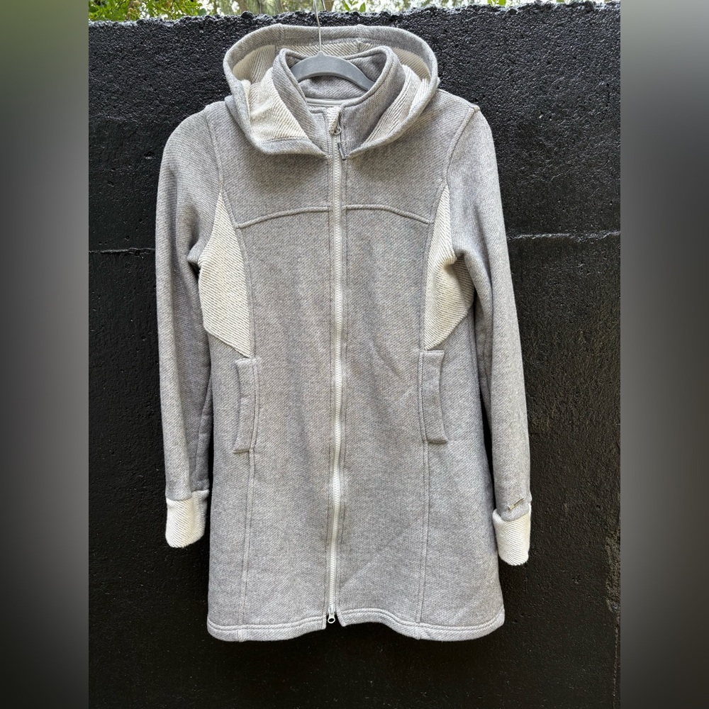 Mondetta Ladies Gray and White Jacket with Hood Size M